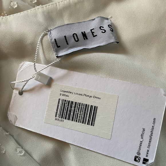 Lioness Legendary Lovers Plunge Dress White Swiss Dot Mini Tie Waist US 4 NWT - Picture 10 of 12